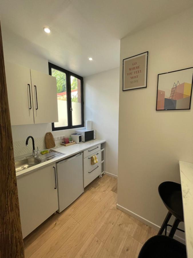 Magnifique Studio Cosy Avec Terrasse En Centre-Ville Provins Kültér fotó